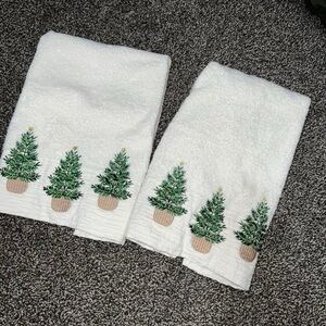 White Christmas Tree Embroidered Towels